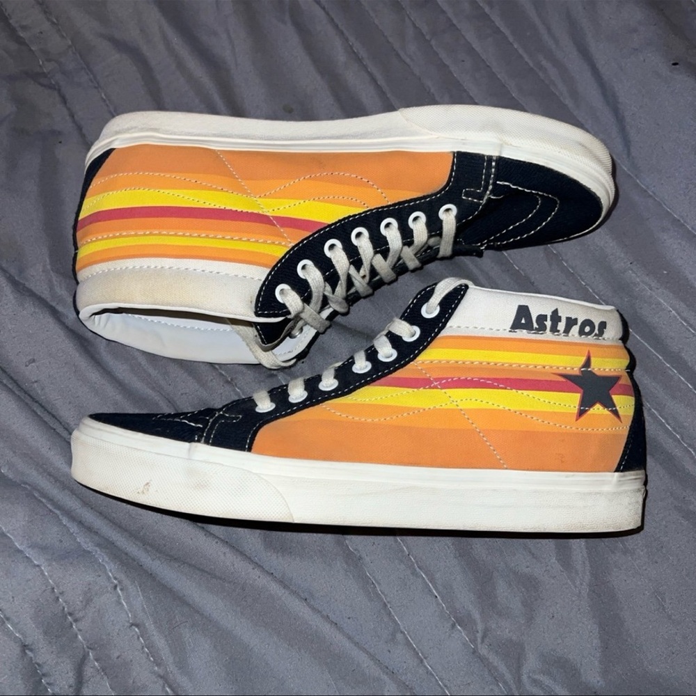 *RARE* MLB X VANS SK8-MID REISSUE ASTROS SNEAKERS//SIZE 11/TEQUILA SUNRISE COLOR